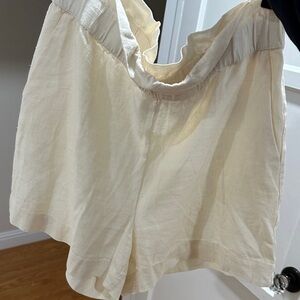 Vero Moda Off-White Linen Shorts